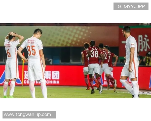 建业与亚泰激战正酣谁能在中超赛场上笑到最后 建业与亚泰激战正酣谁能在中超赛场上笑到最后